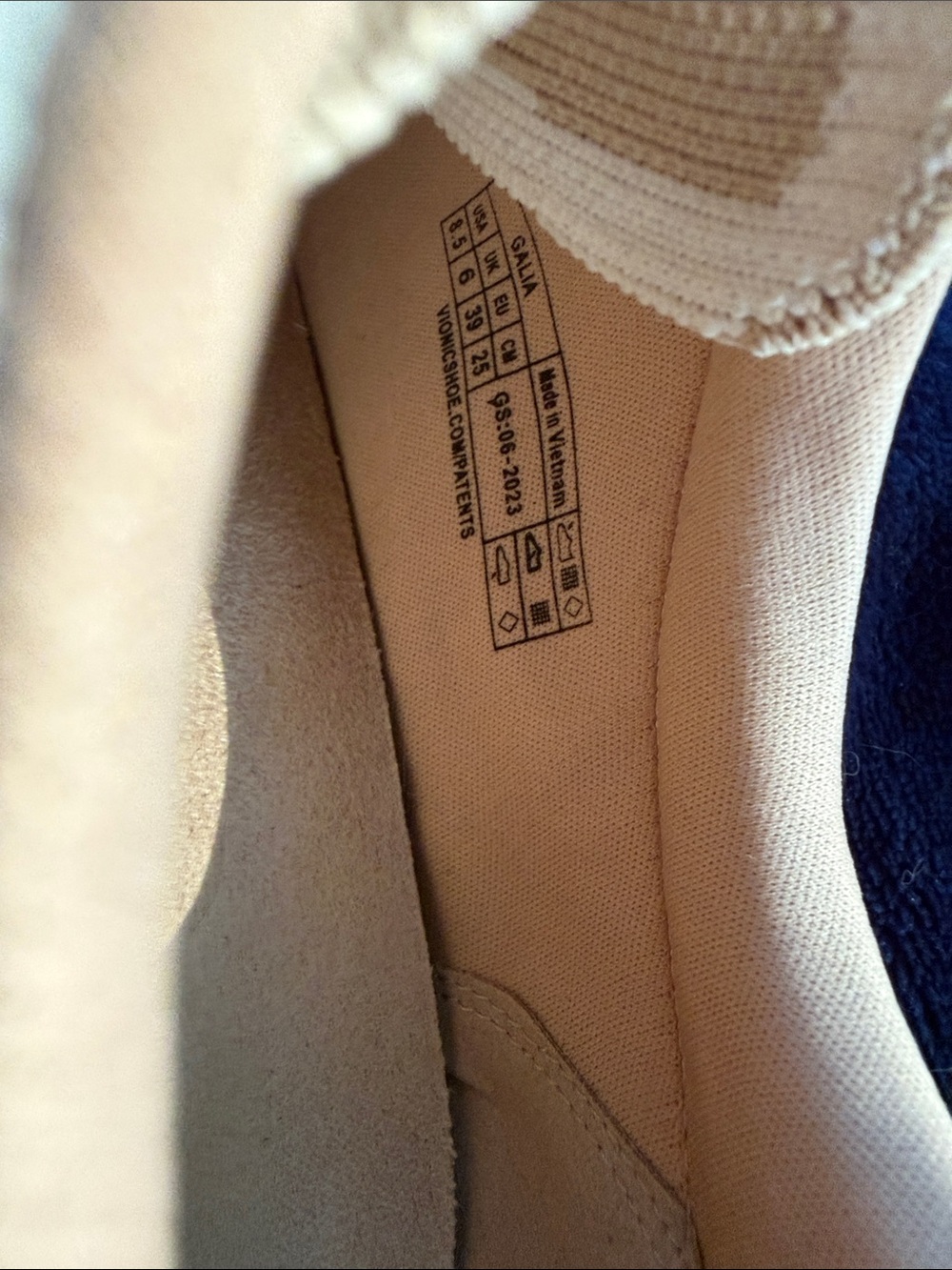 Vionic Women's Knit Lace-Up Sneakers in White and Tan - Picture 7 of 7